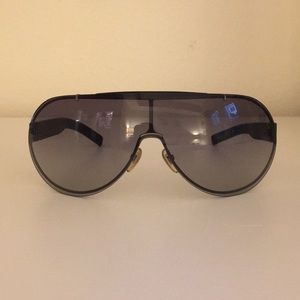 Women’s Gucci Shield Sunglasses